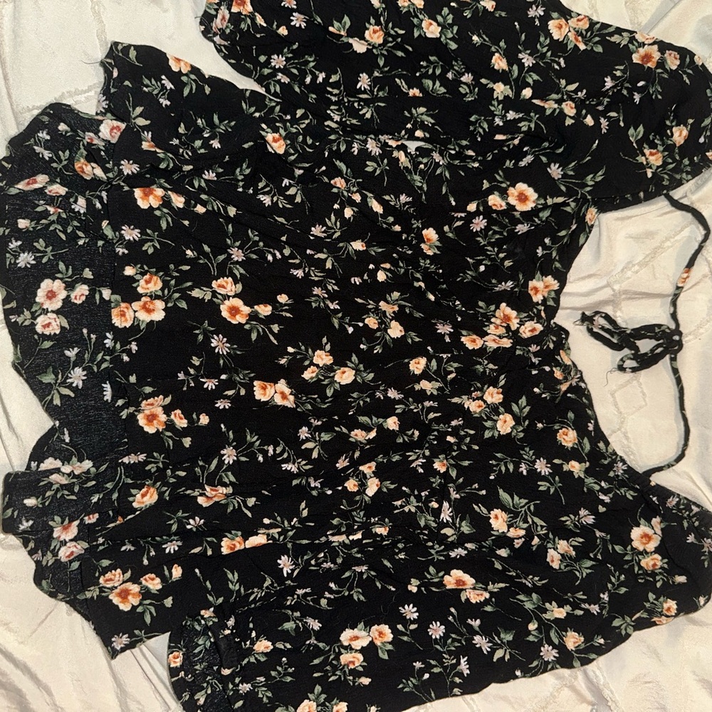 American Age Black Floral Blouse